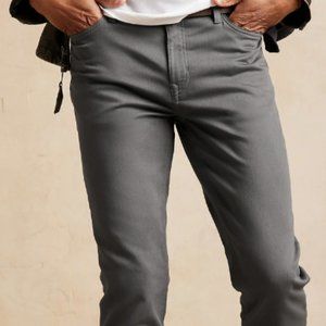 NWOT! Banana Republic, Slim Traveler Pant in Heathered Smoke Grey, 34 x 32
